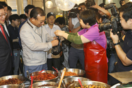 이정현대표, 수원 전통 시장 방문