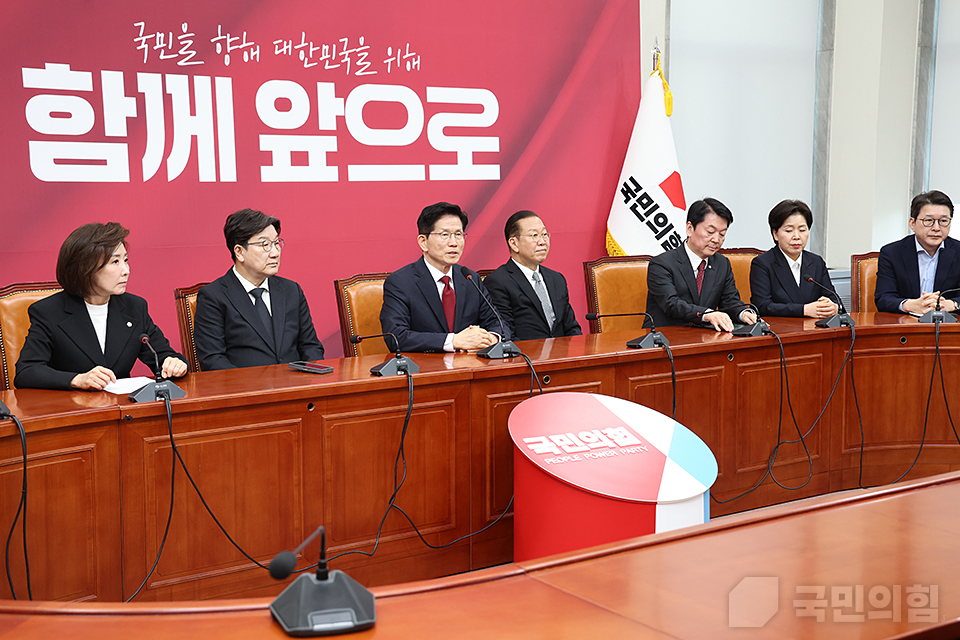 당 지도부 – 대통령 후보 상견례