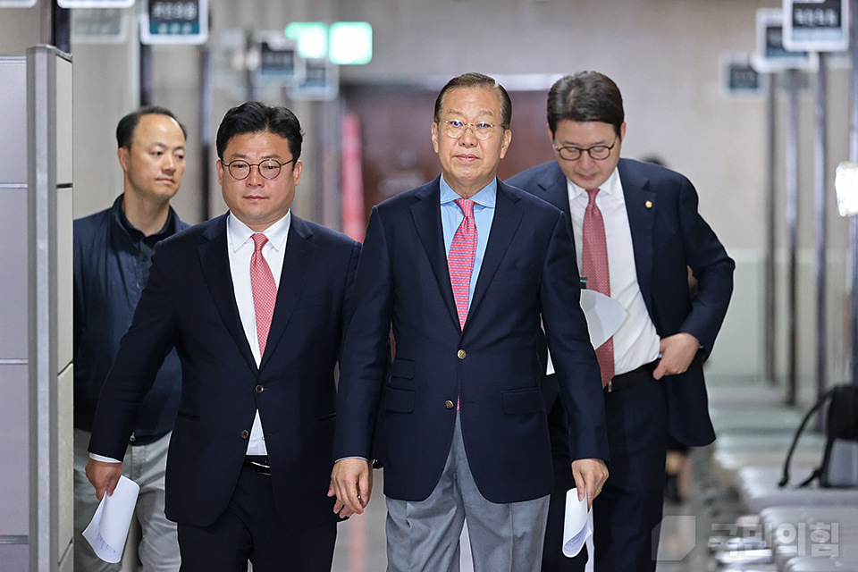 권영세 비상대책위원장, 후보 재선출 관련 기자회견