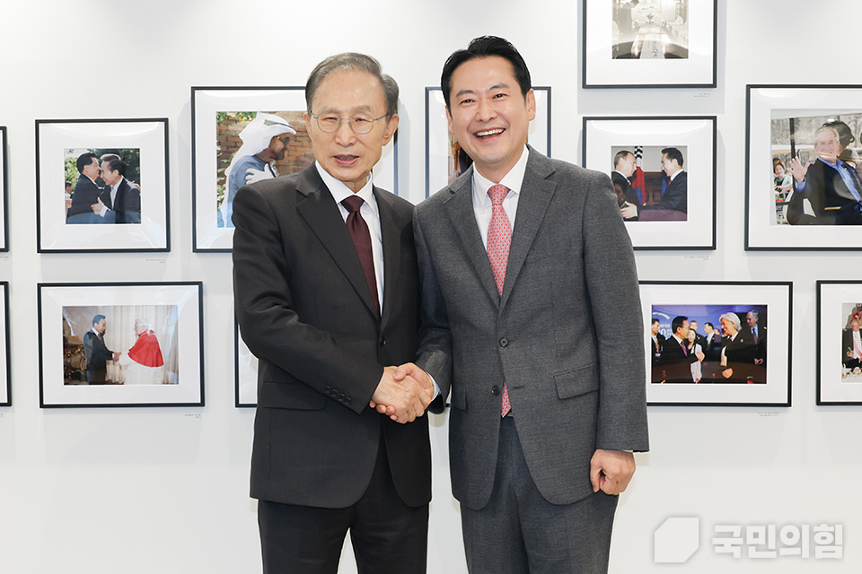 이명박 前 대통령 예방